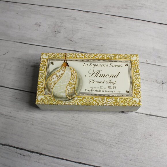 La Saponeria Firenze Decorative Almond Scented Soap Set Made in Italy - Picture 5 of 7